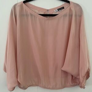 100% Silk Blouse Top Shirt Bill Hallman size Small Pink Peach Silk